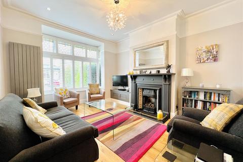 3 bedroom terraced house for sale, Avon Road, Hale, Altrincham