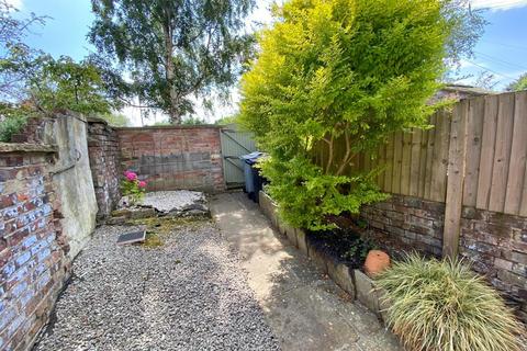 2 bedroom terraced house for sale, Roe Street, Macclesfield