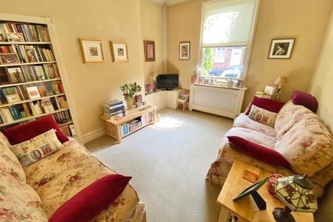 2 bedroom end of terrace house for sale, Newton Street, Macclesfield