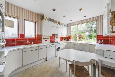 5 bedroom house for sale, Lyndhurst Avenue, Mill Hill, London, NW7