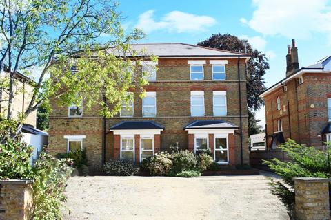 1 bedroom apartment to rent, Stanley Road, Teddington