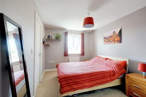 31 James Drive, Calverton, Nottingham, NG14 6RJ