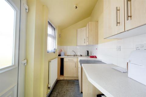 2 bedroom terraced house for sale, Falcon Grove, Nottingham