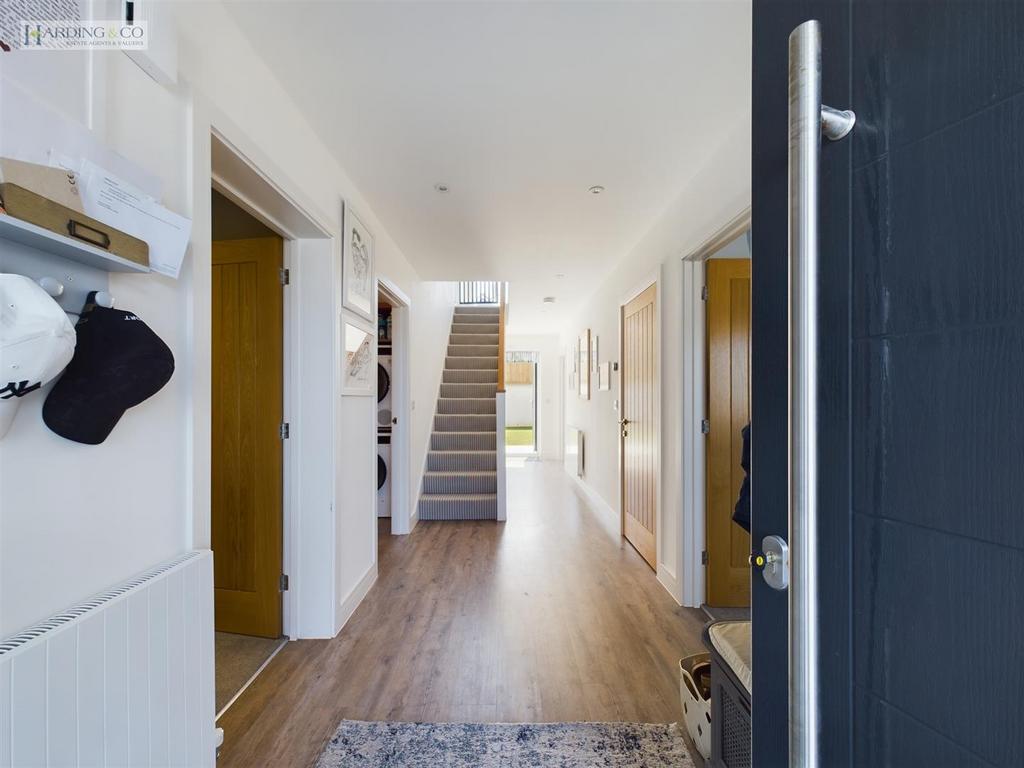 Entrance hallway.jpg
