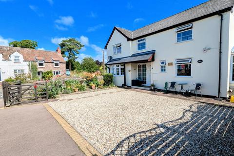 4 bedroom cottage for sale, Main Road, Lydney GL15