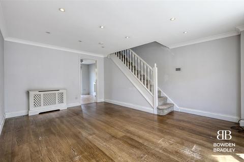 41 Karina Close, Chigwell, IG7 4EN