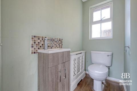 41 Karina Close, Chigwell, IG7 4EN