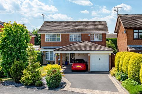 4 bedroom detached house for sale, 6 Millfields Way, Wombourne, Wolverhampton