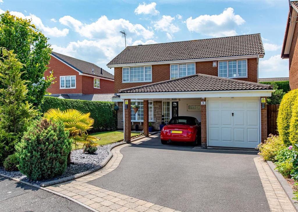 6 Millfields Way-front2.jpg