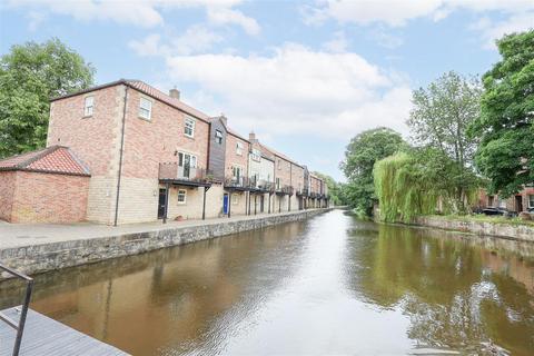 7 Canal Wharf, Ripon, HG4 1AQ