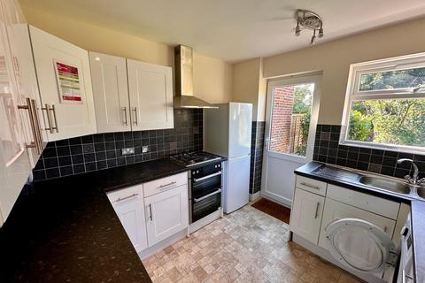20 Lodge Close, Uxbridge, UB8 2ES