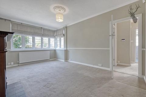 54 Dukes Avenue, Theydon Bois, Epping, CM16 7HF
