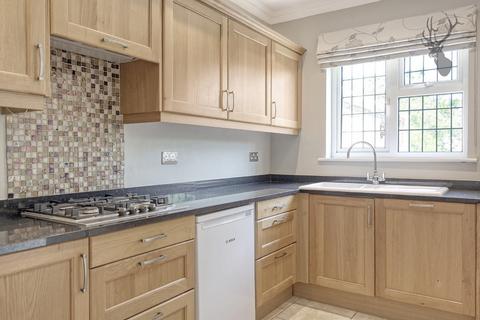 54 Dukes Avenue, Theydon Bois, Epping, CM16 7HF