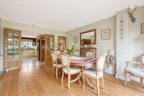 31 Hill Road, Theydon Bois, Epping, CM16 7LX