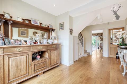 31 Hill Road, Theydon Bois, Epping, CM16 7LX