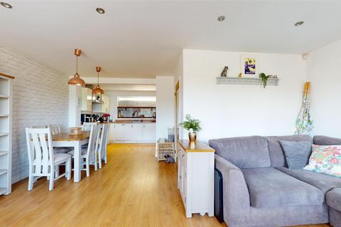 2 Wells Close, Bristol, BS14 0PD