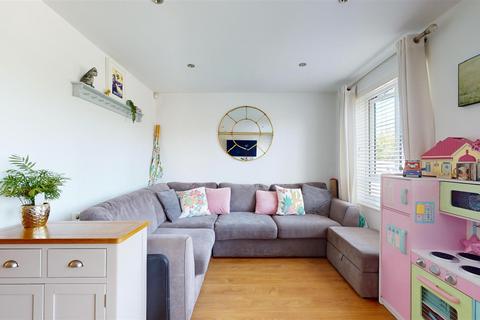 2 Wells Close, Bristol, BS14 0PD
