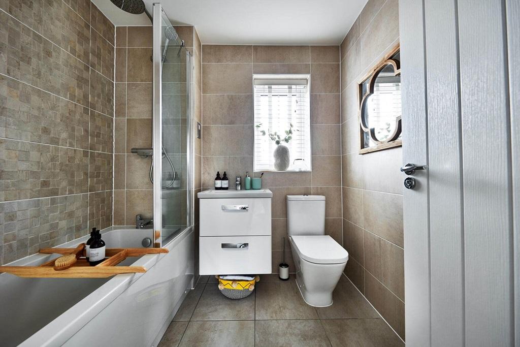 A family bathroom completes the home