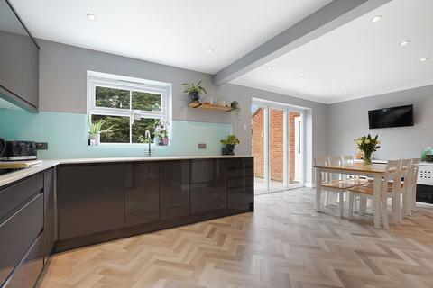 22 Jersey Close, Kennington, Ashford, TN24 9LD
