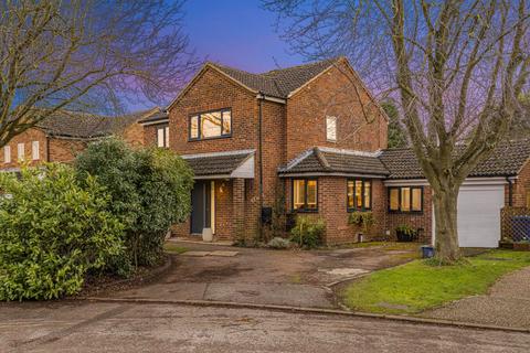 5 bedroom detached house for sale, Windmill Avenue, Bicester OX26