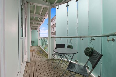 2 bedroom flat for sale, Station Road, Barnet EN5