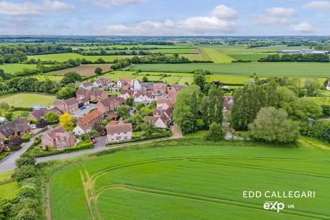 4 bedroom detached house for sale, Whatfield Road, Ipswich IP7