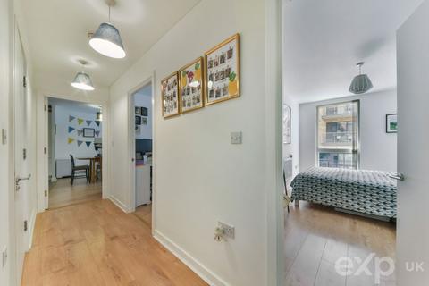 Flat 105, Maestro Apartments, 55 Violet Road, London, E3 3FW