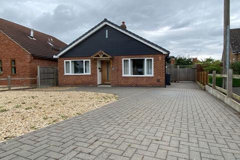 2 bedroom detached bungalow for sale, Lodge Way, Grantham NG31