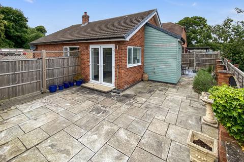 2 bedroom detached bungalow for sale, Lodge Way, Grantham NG31