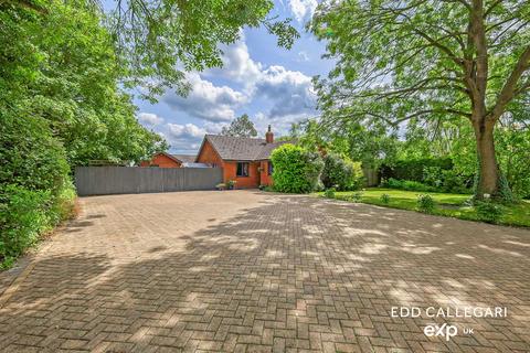 4 bedroom detached bungalow for sale, Eye Road, Stowmarket IP14