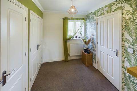 4 bedroom semi-detached house for sale, Waterloo Close, Thetford IP24