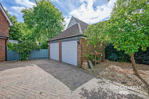 4 bedroom detached house for sale, Windsor Close, Bury St. Edmunds IP29