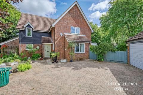 4 bedroom detached house for sale, Windsor Close, Bury St. Edmunds IP29