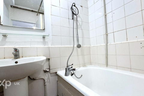 Flat 12, Insley House Bow Road, London, E3 3AR
