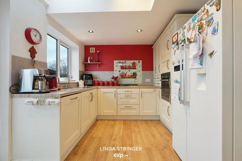 183 High Greave, Sheffield, S5 9GS