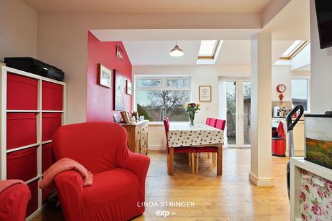 183 High Greave, Sheffield, S5 9GS