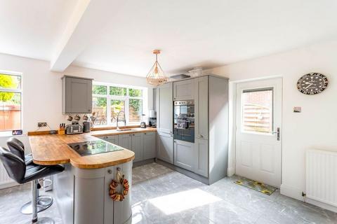 undefined, Low Street, Newark NG22
