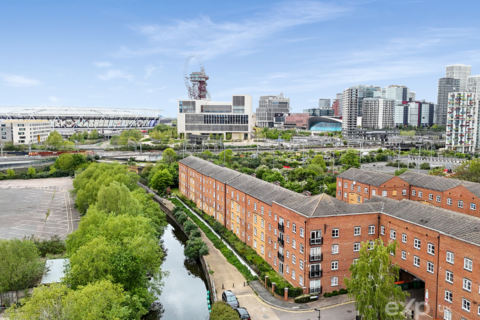 27 Otter Close, London, E15 2PZ