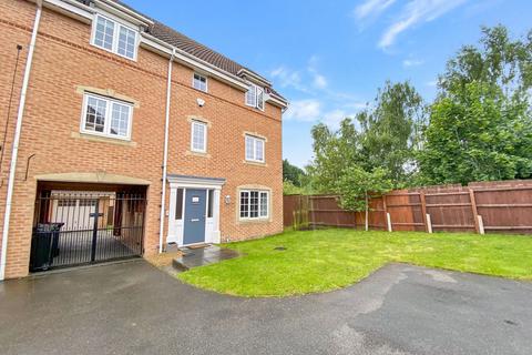 4 bedroom semi-detached house for sale, Neals Crescent, Grantham NG31