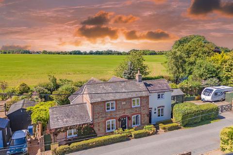 3 bedroom detached house for sale, Upsher Green, Sudbury CO10