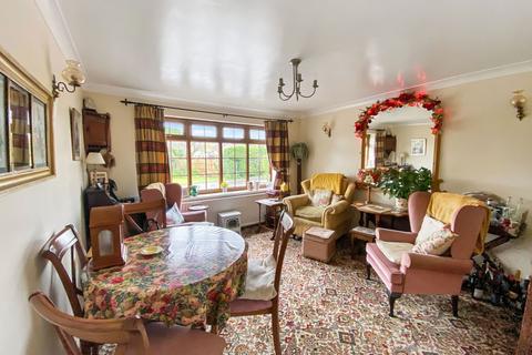 12a Grange Paddock, Barrowby, Grantham, NG32 1DN