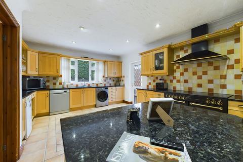 4 bedroom chalet for sale, Wings Road, Brandon IP27