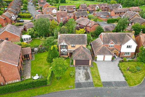 4 bedroom detached house for sale, Oakwood Close, Lichfield WS14