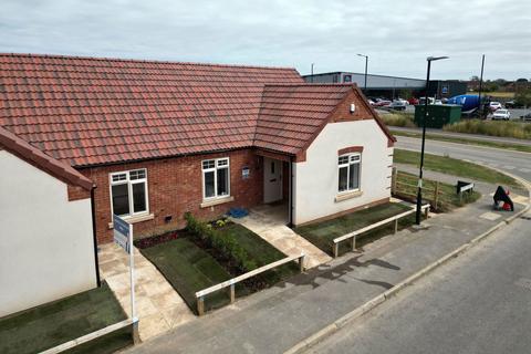 3 bedroom semi-detached bungalow for sale, Grimsby DN33