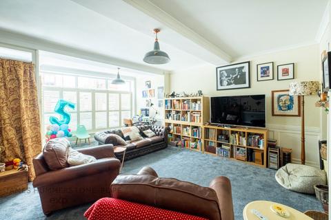 4 bedroom end of terrace house for sale, High Street, Ramsgate CT11