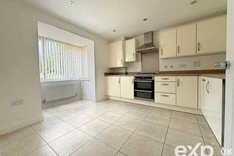 19 Dobson Close, Leybourne, West Malling, ME19 5SQ