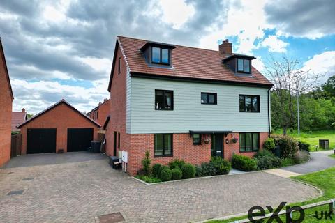 5 bedroom detached house for sale, Dobson Close, West Malling ME19