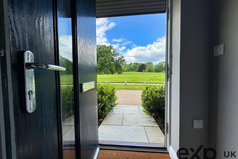 21 Dobson Close, Leybourne, West Malling, ME19 5SQ