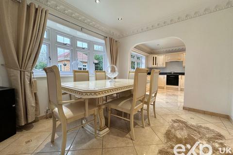 5 Beechwood Gardens, Meopham, Gravesend, DA13 0SD