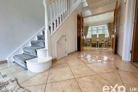 5 Beechwood Gardens, Meopham, Gravesend, DA13 0SD